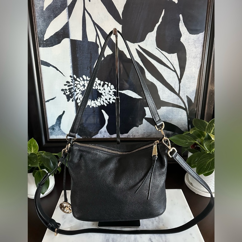 Michael Kors Black Pebbled Leather Shoulder Bag - Picture 2 of 15